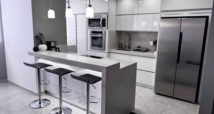 Hermoso Apartamento en Mañongo - Valencia