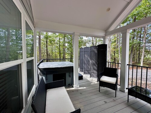 Tiny House minutes from the HEART of MENTONE