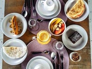 Petit déjeuner à emporter compris tous les jours