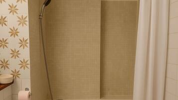 SĂšche-cheveux, serviettes fournies, papier toilette