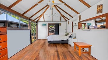 Fer et planche Ă  repasser, accĂšs Internet, draps fournis