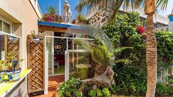 Apartament, 1 dormitori, balcó | Jardí