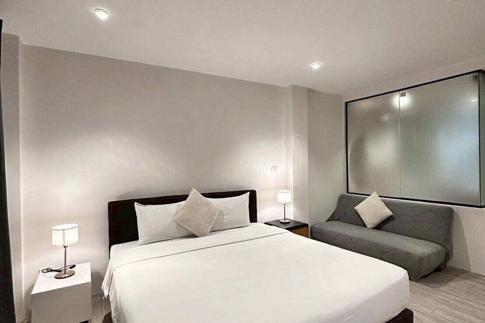 STUDIO F SUKHUMVIT