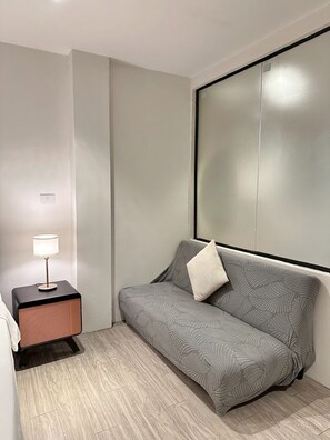 Deluxe Double Room with Shower | Oppholdsområde