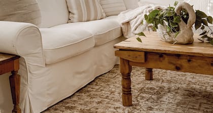 1920s cottage with AC in charming Greenleaf