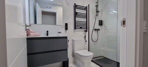 Haartrockner, Handtücher