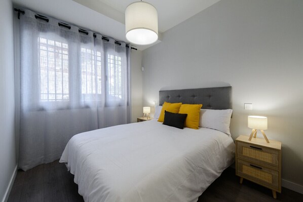 2 habitaciones, tabla de planchar con plancha y wifi