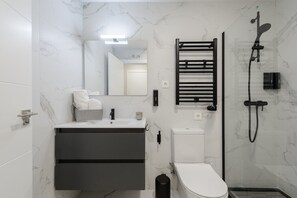 Hair dryer, towels