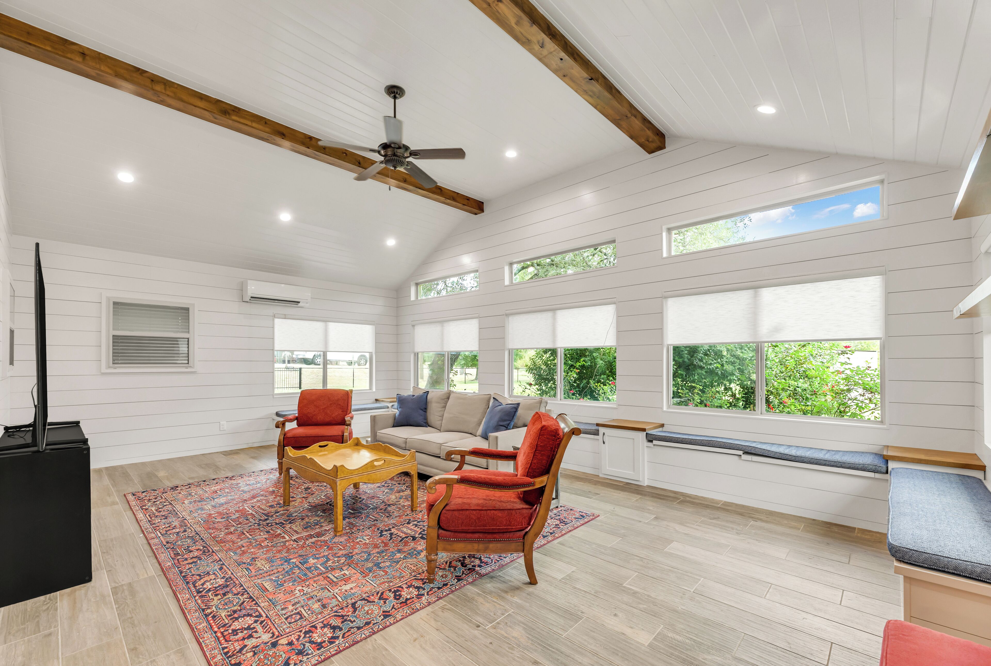 تلفزيون، مدفأة