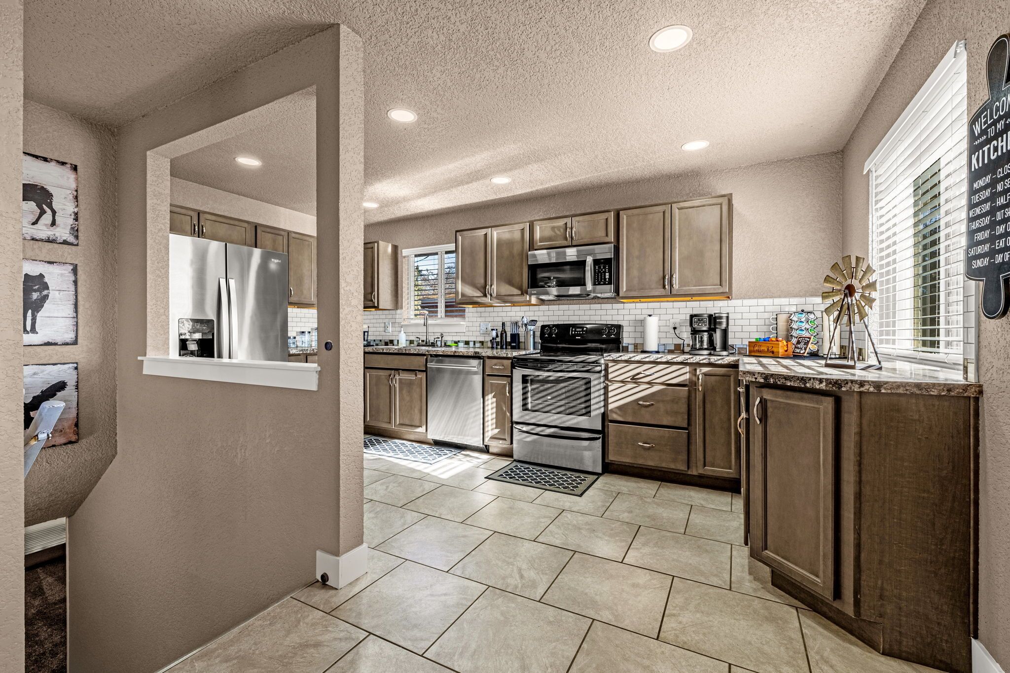 Micro-ondas, fogão, cooktop, lava-louças