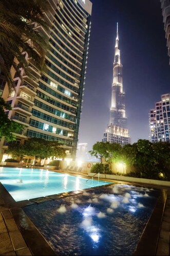 Luxurious, Spacious 4HD Duplex Apt, 10 minutes to Dubai Mall and Burj Khalifa