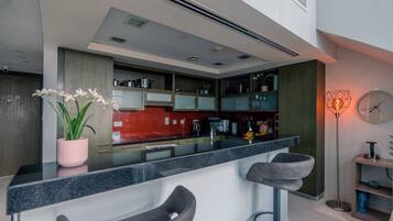 Microwave, oven, stovetop, dishwasher