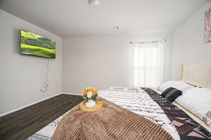 3 bedrooms, iron/ironing board, WiFi