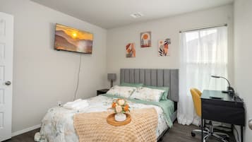 3 bedrooms, iron/ironing board, WiFi