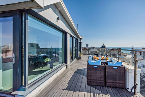 Penthouse on the Seafront