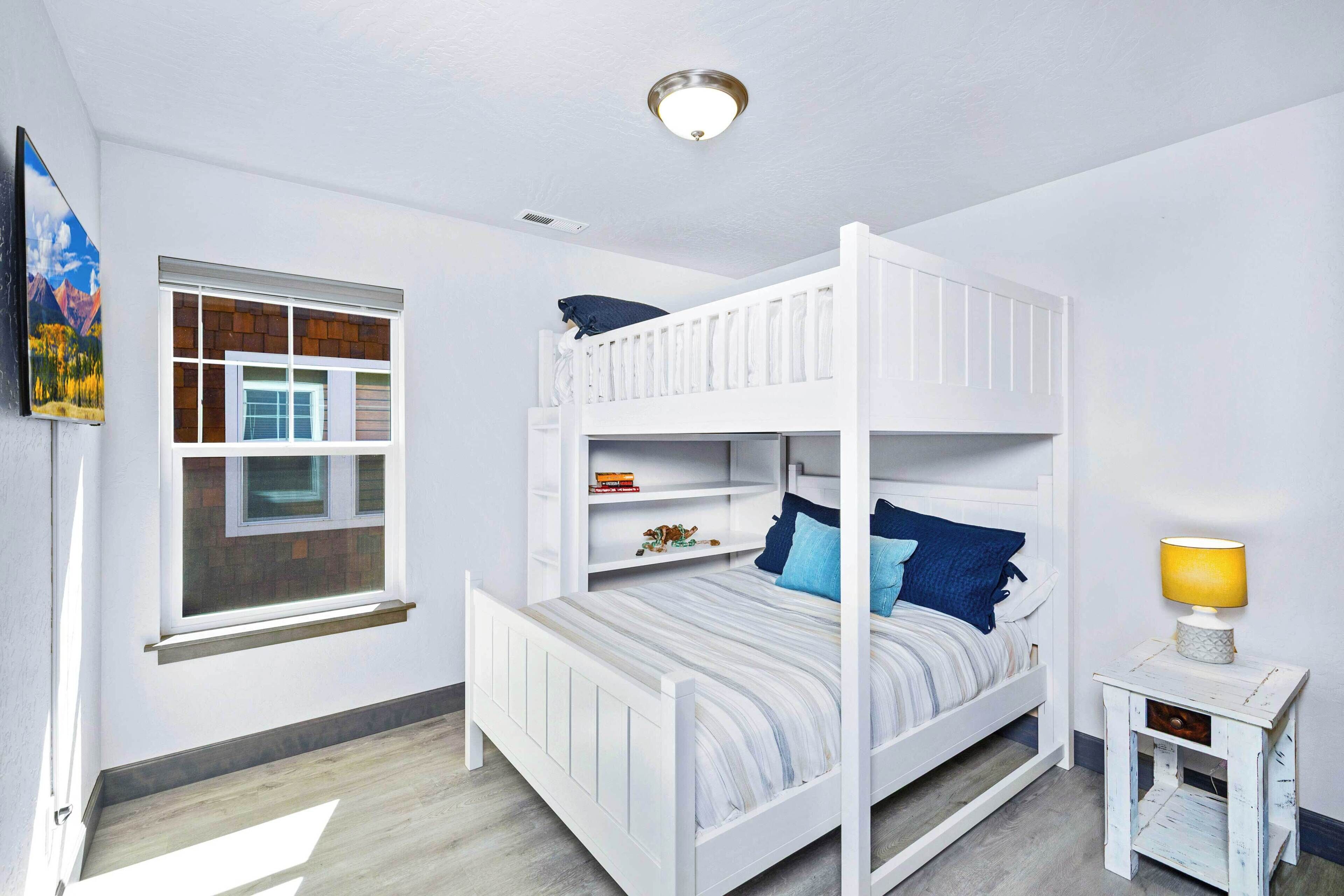 2 多间卧室、上网接入、床单