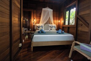 5 bedrooms, iron/ironing board, free WiFi, bed sheets - New! Luxurious villa with pool and exceptional view of the Caribbean (Deshaies)