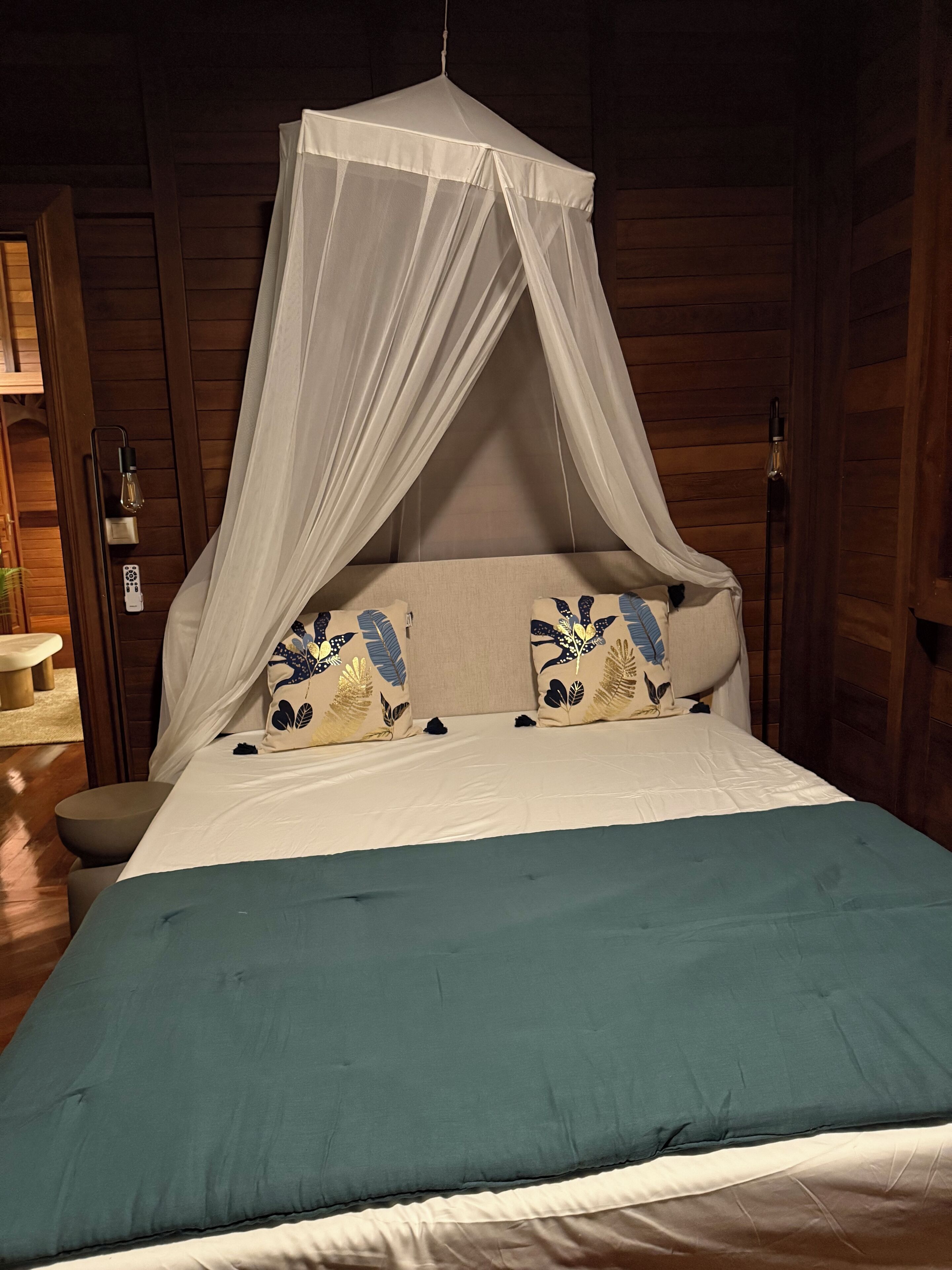 5 makuuhuonetta, silitysrauta/-lauta, ilmainen Wi-Fi, vuodevaatteet