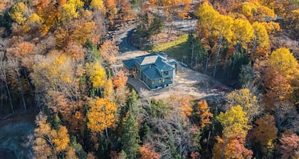 4200sqf, 6BR, 9BED, Huntsville, Algonquin Park
