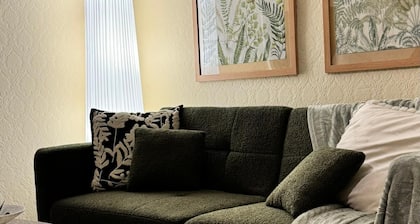 Family-Friendly 2BR Home âą Ideal for Hospital Stays & Business