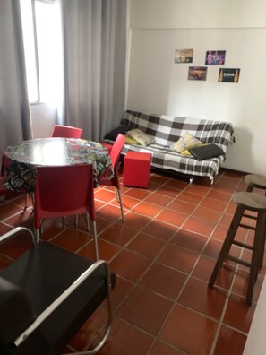 Interior - Apartment in Guarujá Enseada, 200m from the beach. (Guarujá)