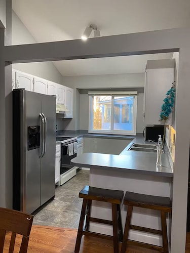Millard West Omaha 4 bed, 3 bath