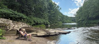 2-bedroom home. Very spacious with creek access and fire pit. Close to game land