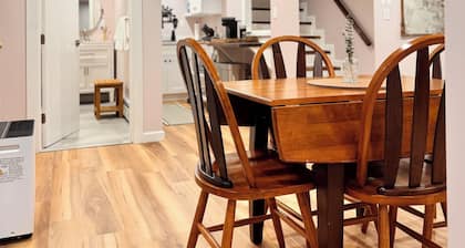 Charming Newly Renovated 2-bedroom apartment in Fairfield