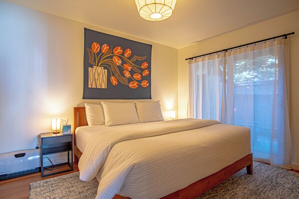 2 bedrooms, iron/ironing board, free WiFi, bed sheets