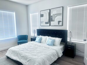 3 chambres, fer et planche à repasser, Wi-Fi, literie fournie