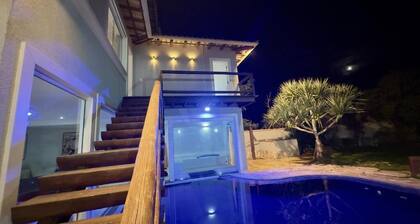 Jolly Praia de Tucuns e Hospedagem