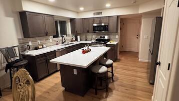Microwave, oven, stovetop, dishwasher