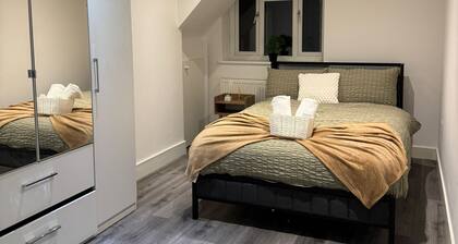 Marvelous 3-bedroom apartment in Hounslow