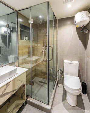 Shower, bidet, towels, soap