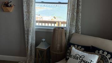 3 bedrooms, iron/ironing board, WiFi