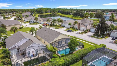 4-bedroom villa in welcoming Clermont with fitness room, AC