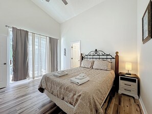 4 bedrooms, iron/ironing board, free WiFi, bed sheets