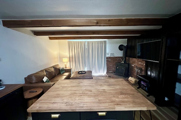 Televisión, chimenea