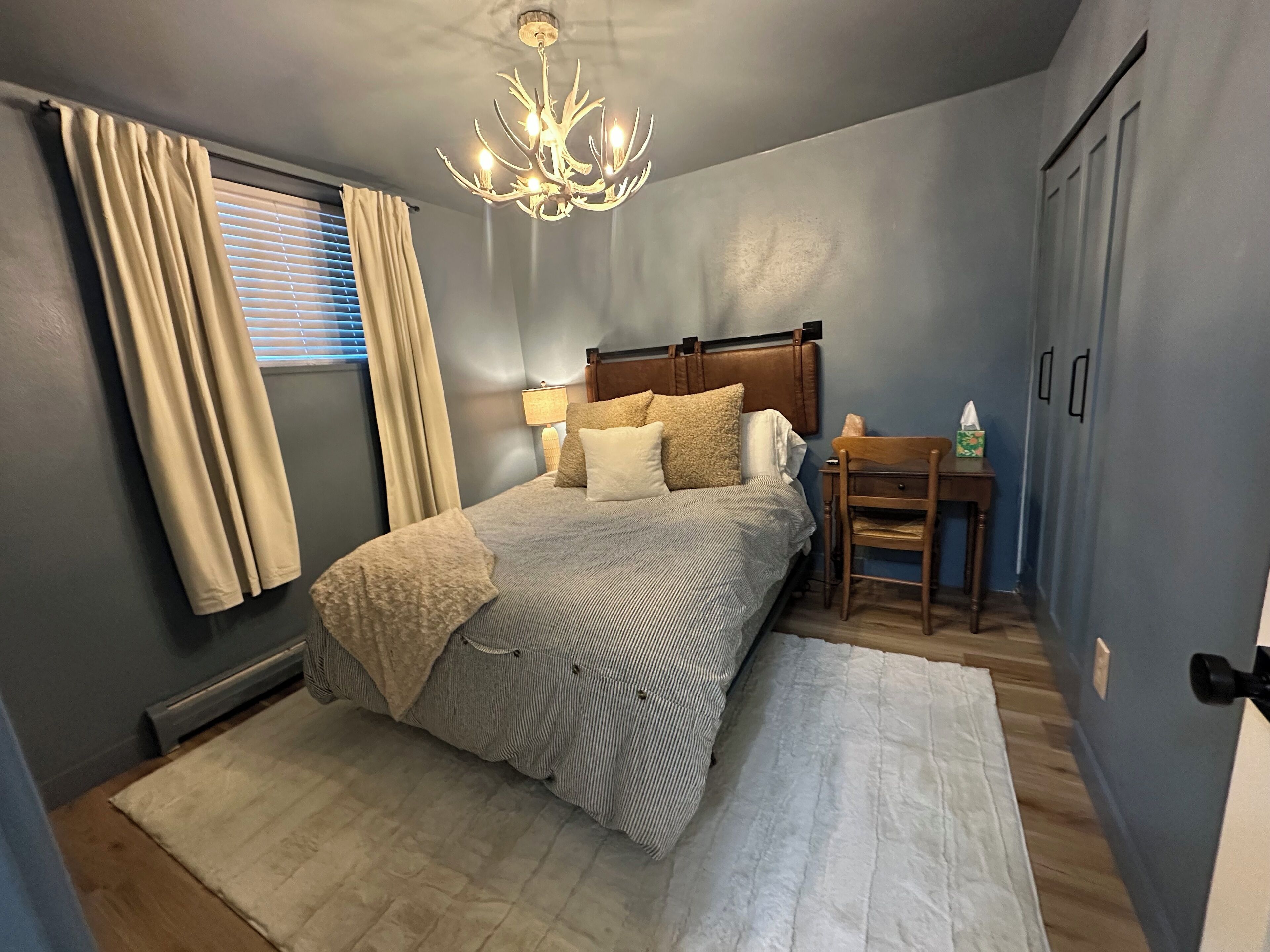 1 chambre, fer et planche à repasser, Wi-Fi, draps fournis