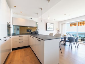Fridge, microwave, dishwasher, coffee/tea maker