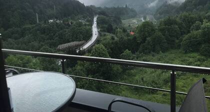 Colina Blossom Retreat