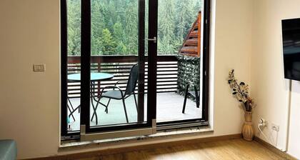 Panorama Pine Retreat | Spacious 2-Bedroom Flat