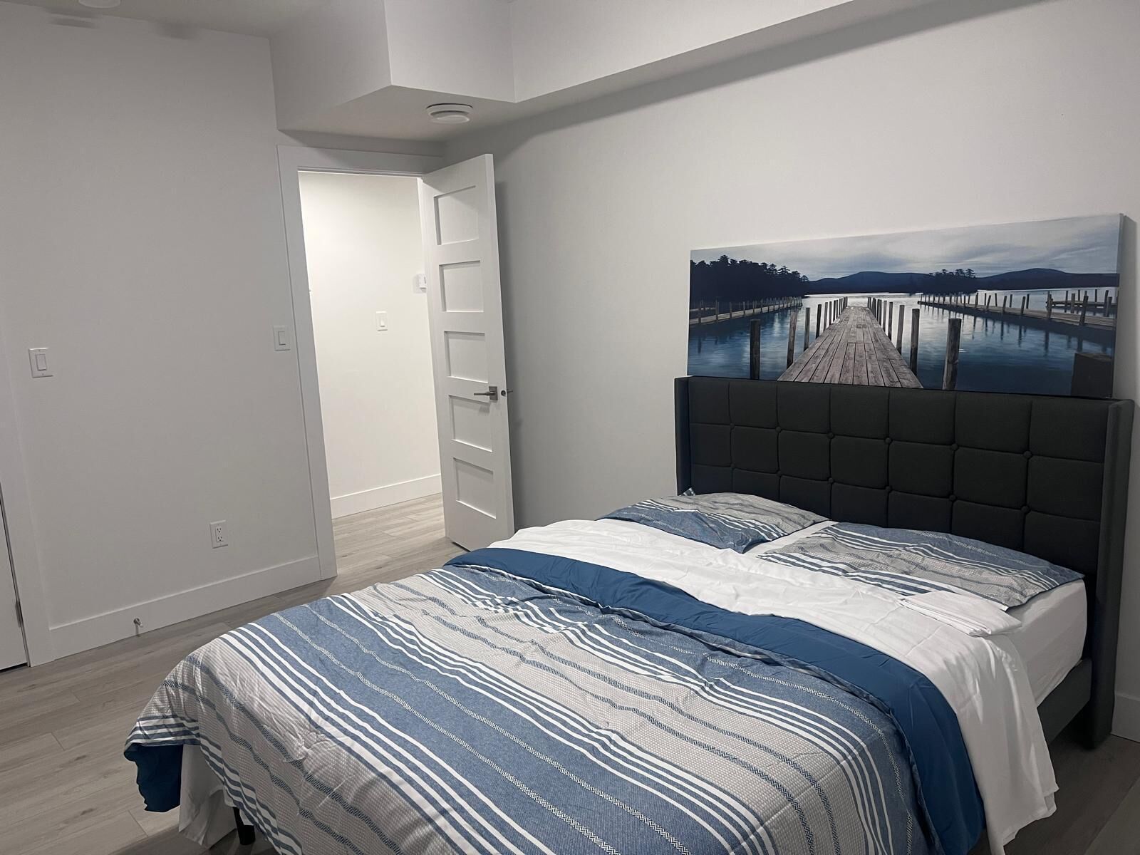 2 habitaciones, tabla de planchar con plancha y wifi gratis 