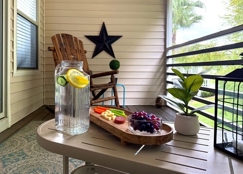 Private 3-bedroom Condo on Luxury Golf Course in Orlando + Pool, Gym, Golf & Fun