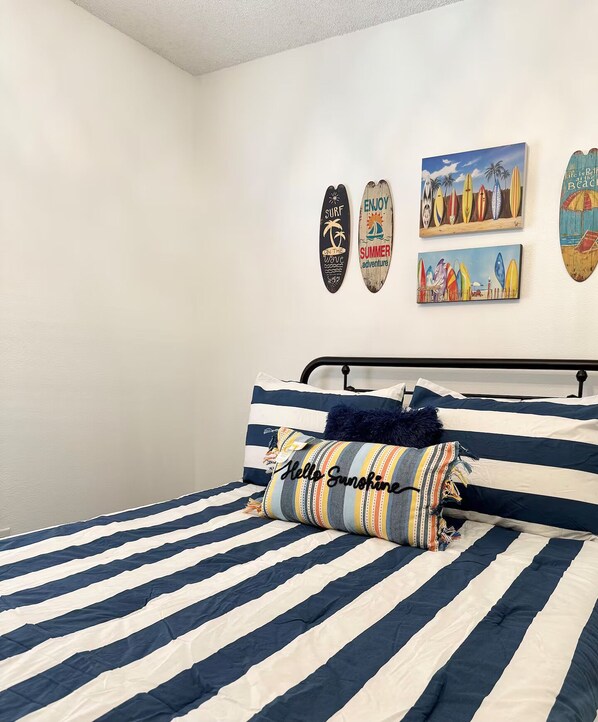 3 bedrooms, desk, iron/ironing board, free WiFi