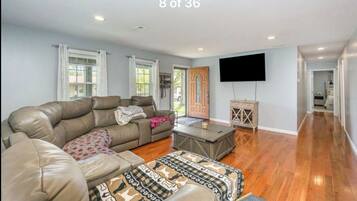 Smart TV, fireplace, music library, video library