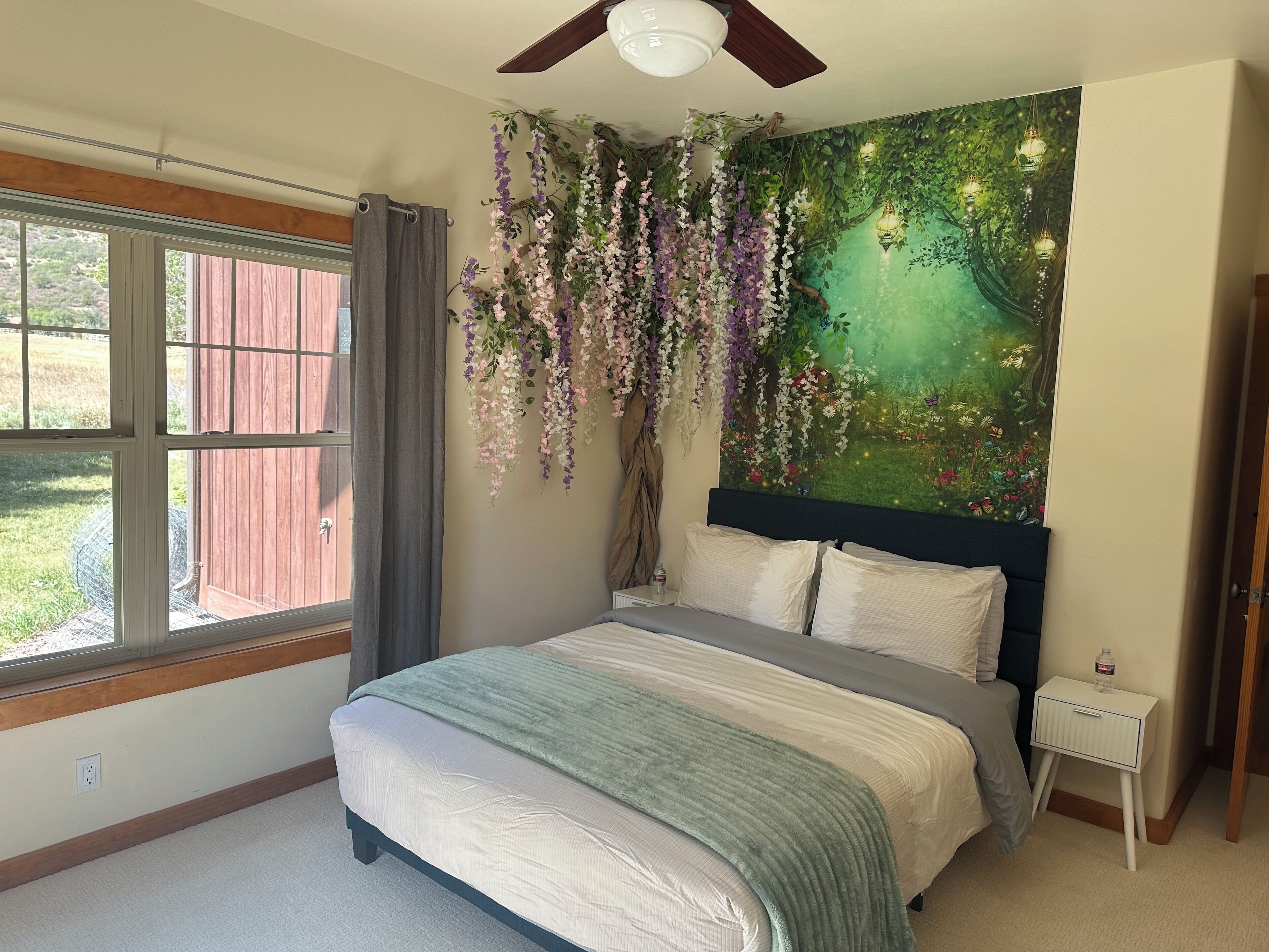 7 bedrooms, iron/ironing board, internet, bed sheets