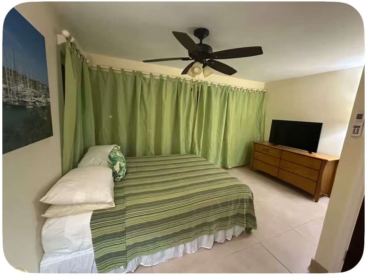2 bedrooms, iron/ironing board, internet, bed sheets