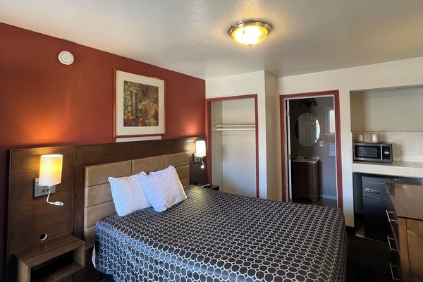 Standard Single Room | Desk, laptop workspace, WiFi (free)