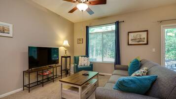 Télévision, cheminée